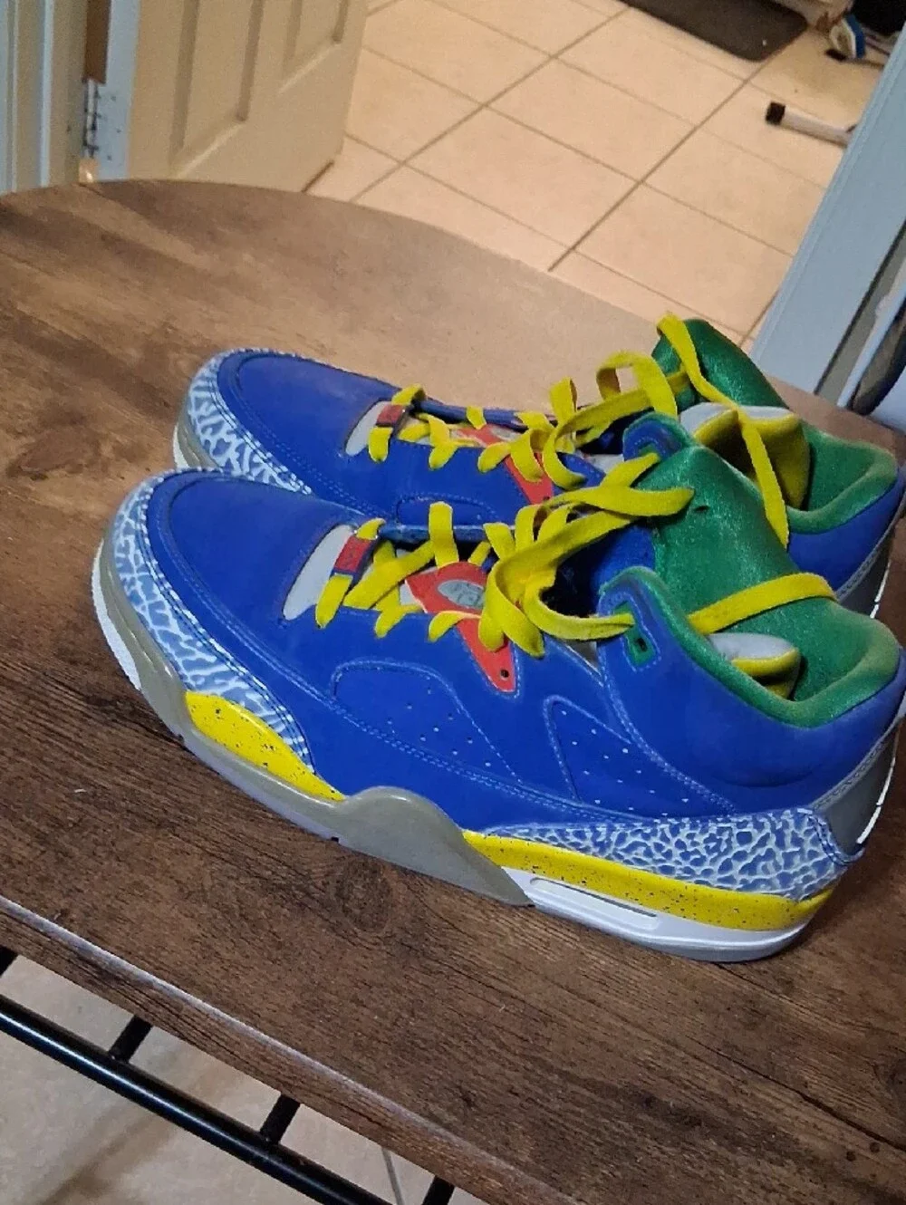 Jordan Men's Athletic Shoes Blue Yellow Green
